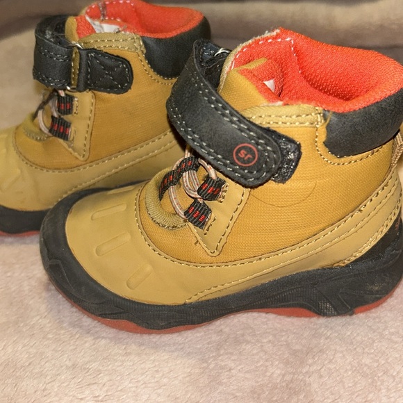 Toddler shoes - Picture 2 of 4